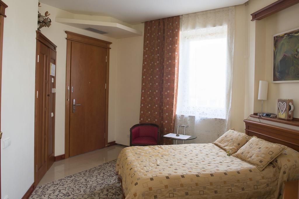 Pazaislis Park Hotel Kaunas Ngoại thất bức ảnh