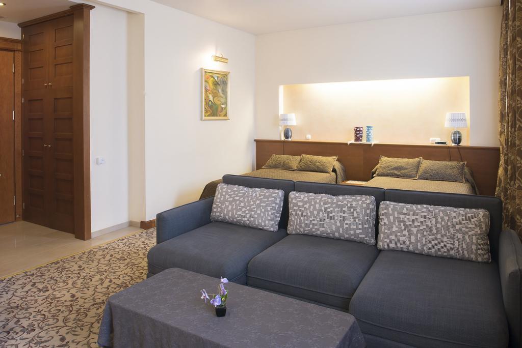 Pazaislis Park Hotel Kaunas Ngoại thất bức ảnh