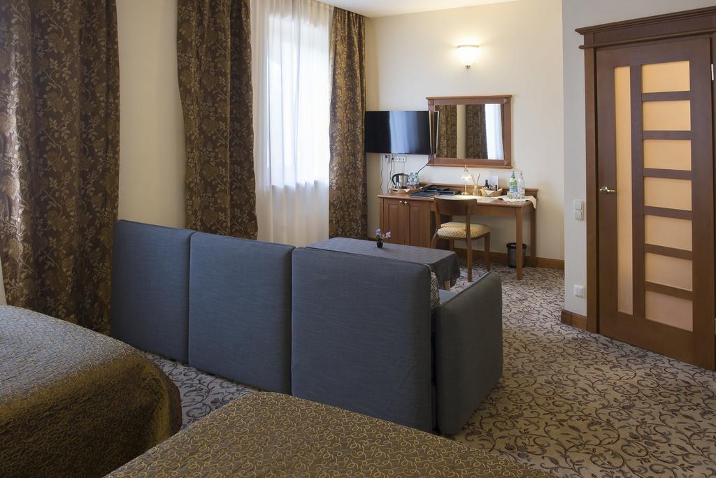 Pazaislis Park Hotel Kaunas Ngoại thất bức ảnh