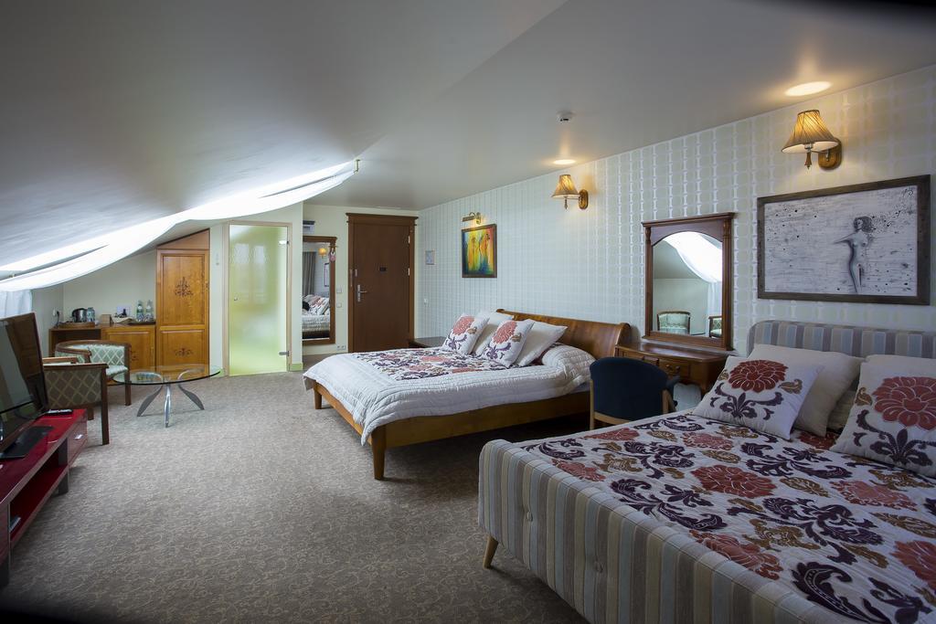 Pazaislis Park Hotel Kaunas Ngoại thất bức ảnh