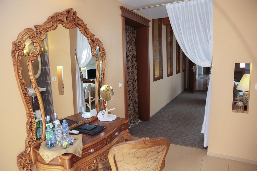 Pazaislis Park Hotel Kaunas Ngoại thất bức ảnh