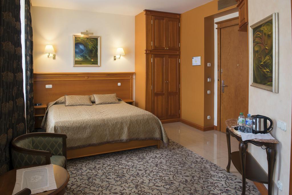 Pazaislis Park Hotel Kaunas Ngoại thất bức ảnh