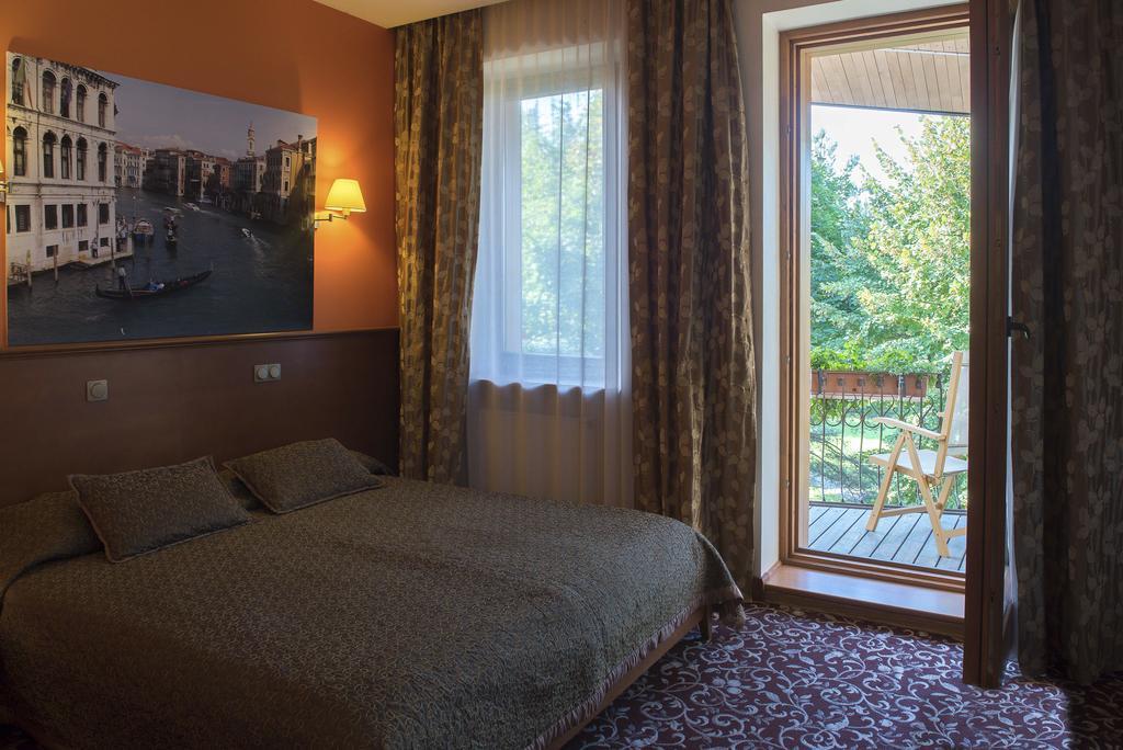 Pazaislis Park Hotel Kaunas Ngoại thất bức ảnh